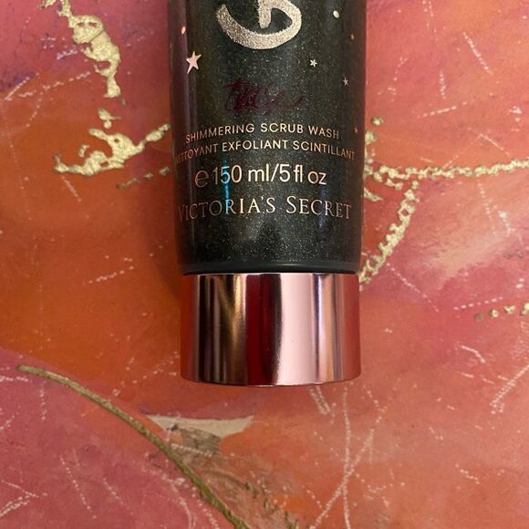 - 🛍Victoria’s Secret tease   💗Glimmer wash, Bady wash 5OZ - Picture 11 of 11